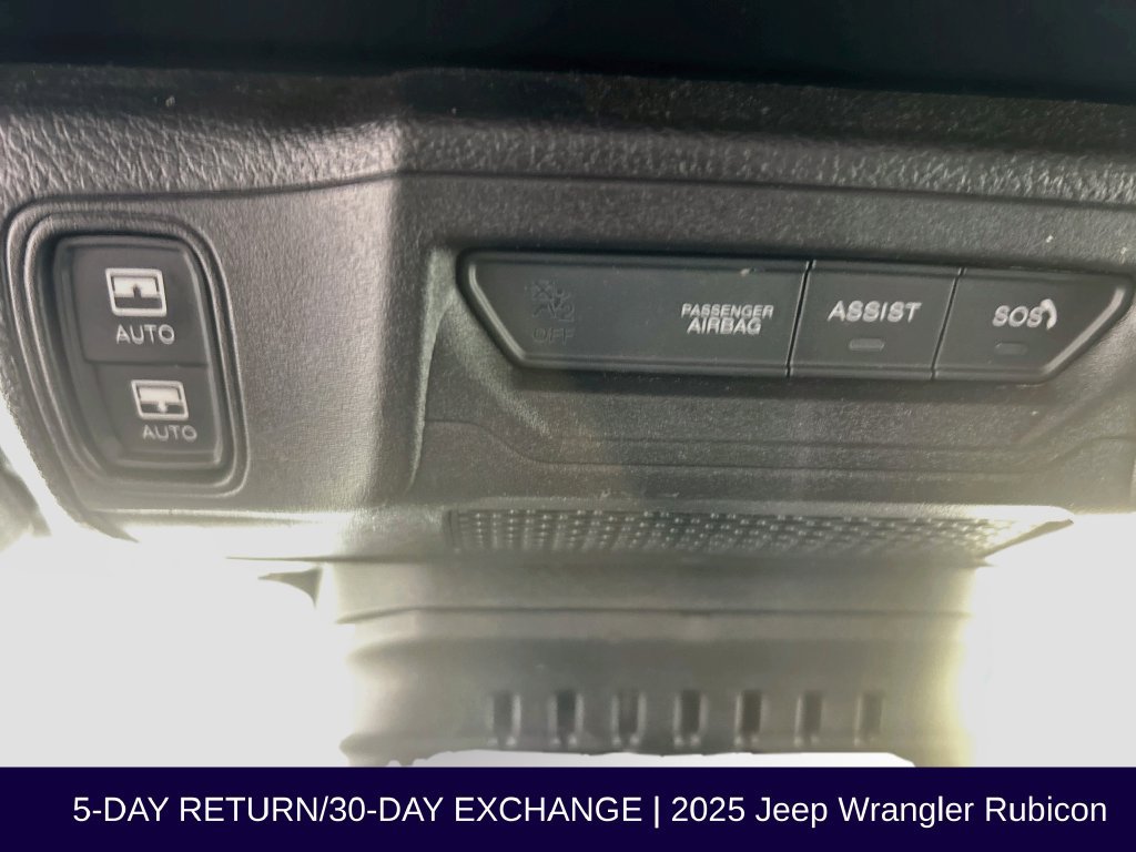 Used 2025 Jeep Wrangler Unlimited Rubicon w/ Safety Group AWD/4WD image 45