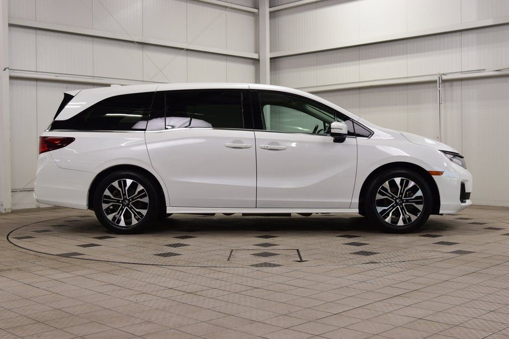 Used 2025 Honda Odyssey Elite image 9