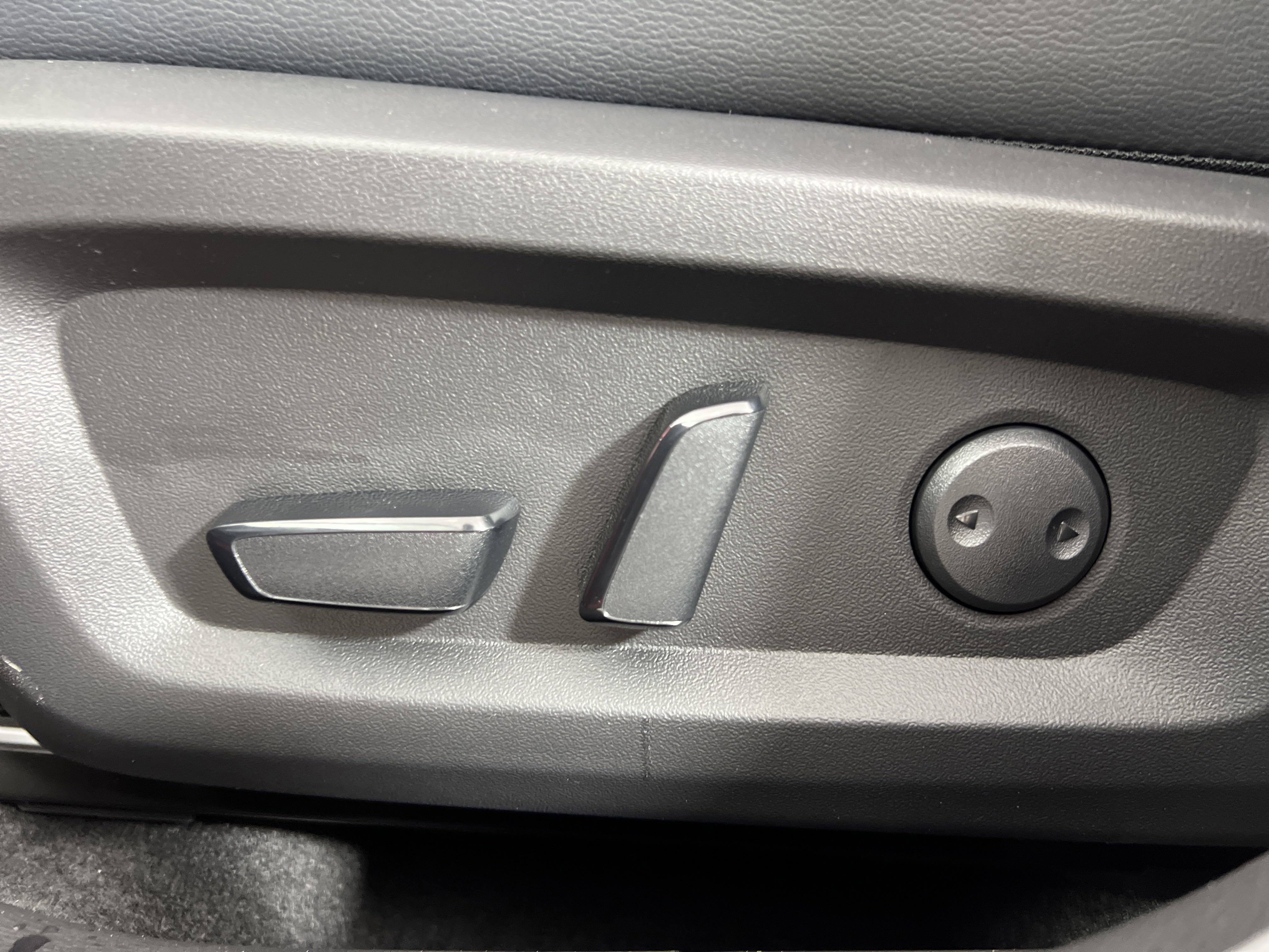 New 2025 Mitsubishi Outlander SEL image 10