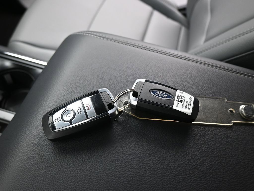 New 2025 Ford F150 Lightning Flash image 18