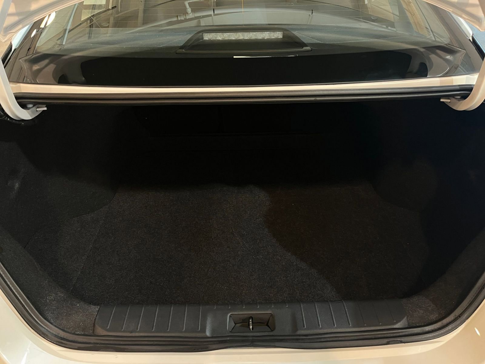 Used 2025 Nissan Sentra SV image 30