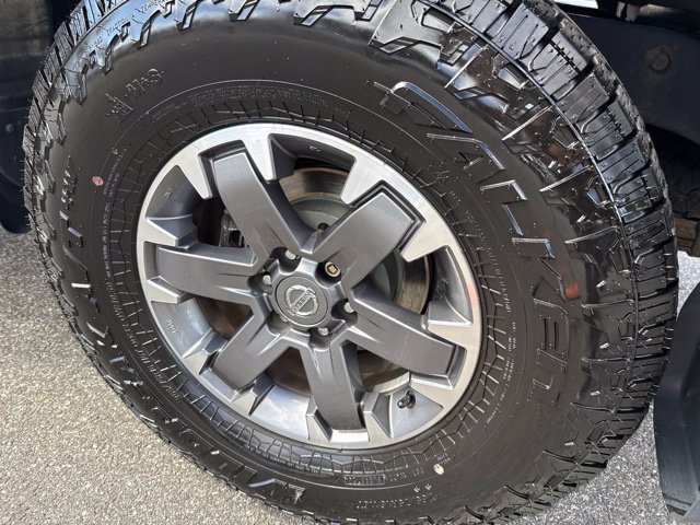 Used 2020 Nissan Frontier PRO-4X w/ Pro-4x Utility Package AWD/4WD image 9