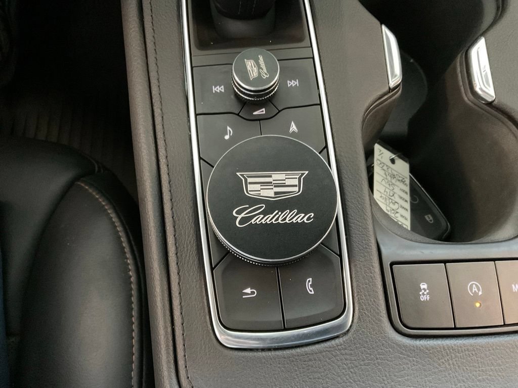 Used 2019 Cadillac XT4 Sport FWD image 19
