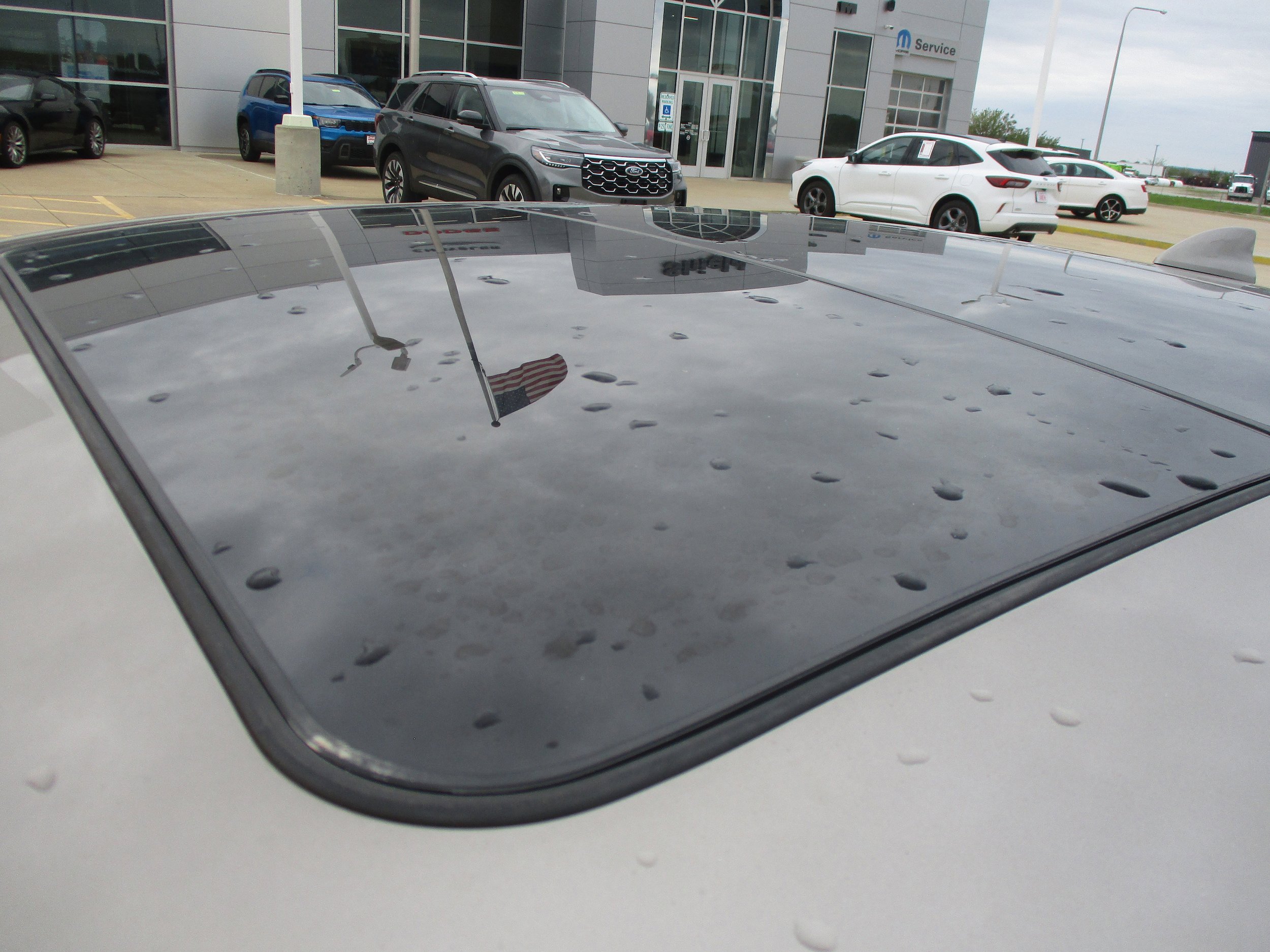 Used 2023 Chevrolet Malibu LT w/ Driver Confidence Package FWD image 7