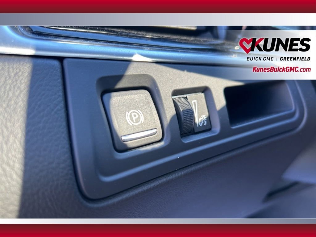 Used 2024 Cadillac XT6 Premium Luxury image 29