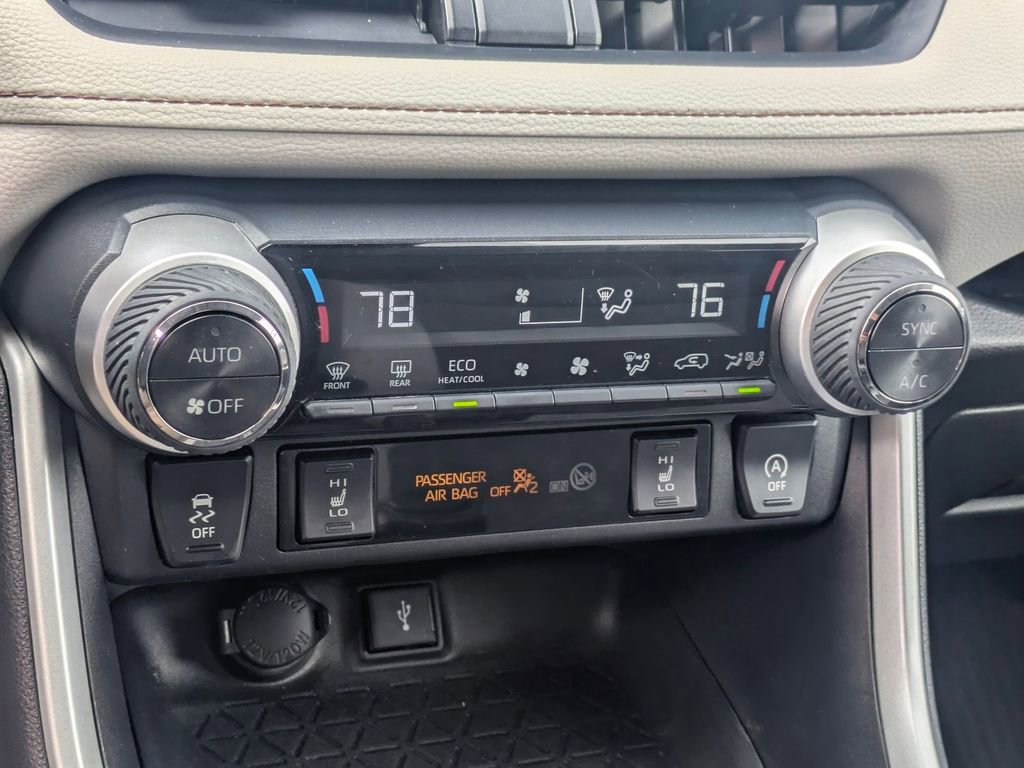 Used 2021 Toyota RAV4 XLE w/ Convenience Package image 26