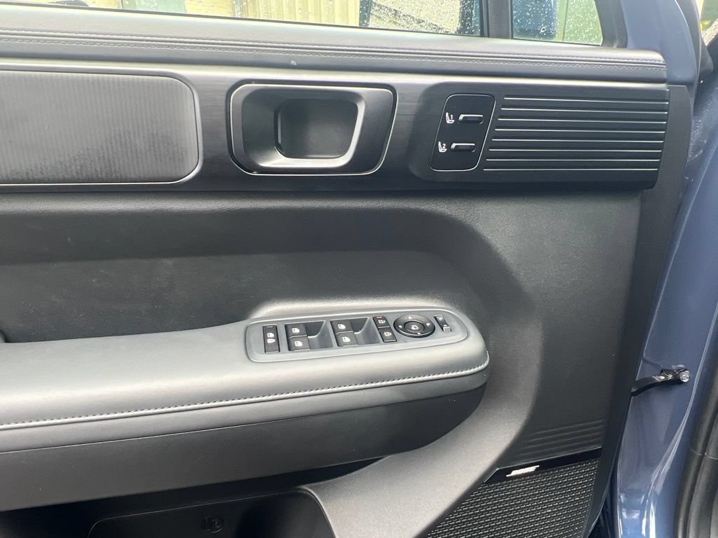 Certified 2025 Hyundai Santa Fe Calligraphy AWD/4WD image 12