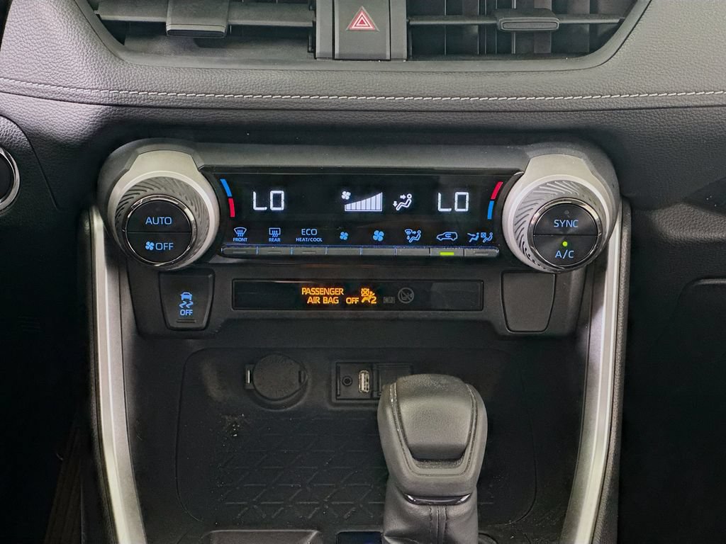 Used 2019 Toyota RAV4 XLE w/ All Weather Liner Package AWD/4WD image 15