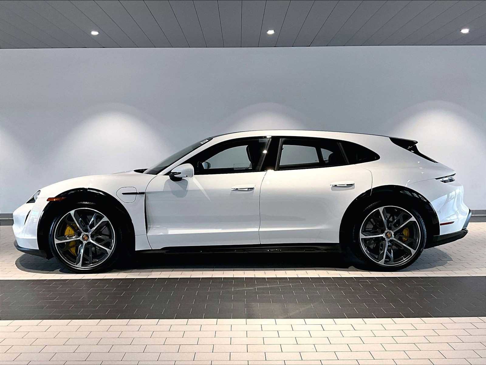 Used 2024 Porsche Taycan Turbo S image 2