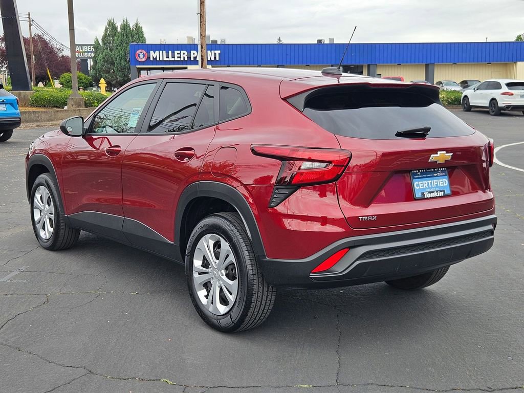 Certified 2024 Chevrolet Trax LS FWD image 4