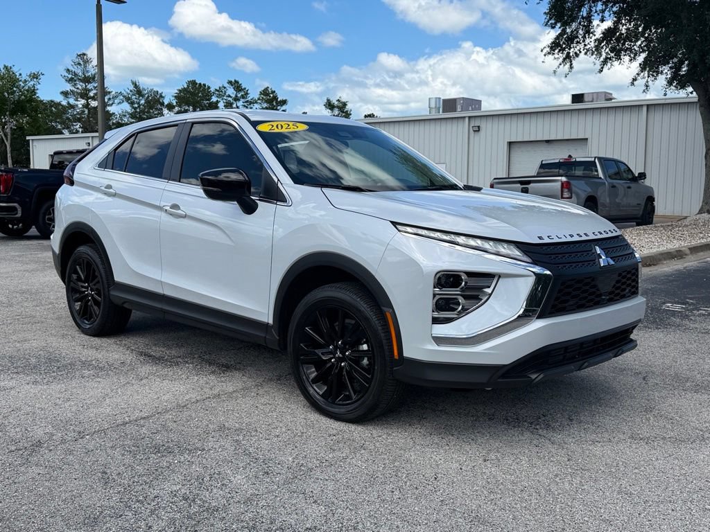 Used 2025 Mitsubishi Eclipse Cross LE AWD/4WD image 11