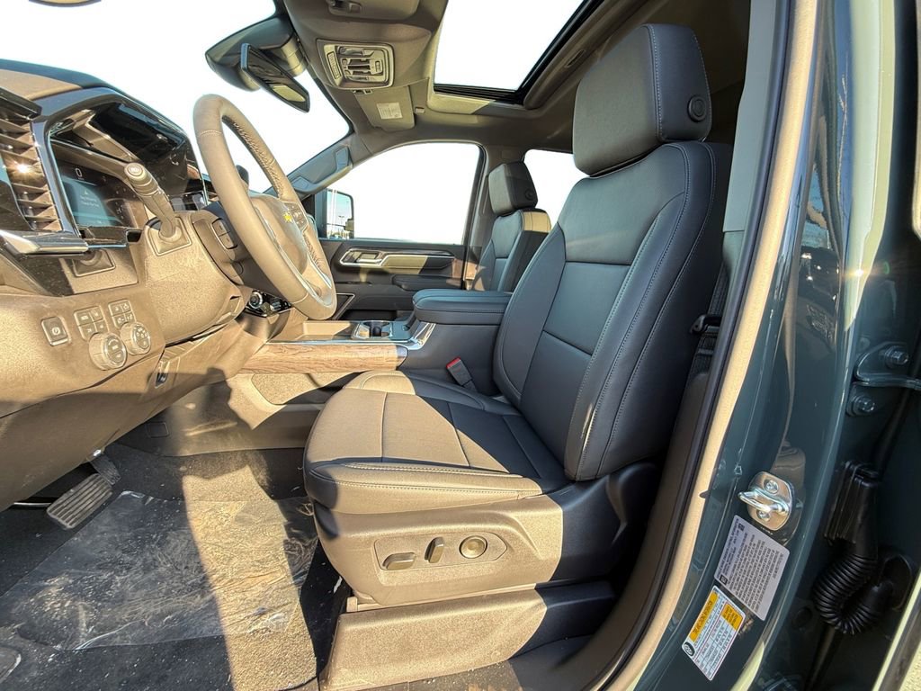 New 2026 Chevrolet Silverado 2500 LTZ w/ LTZ Plus Package image 9