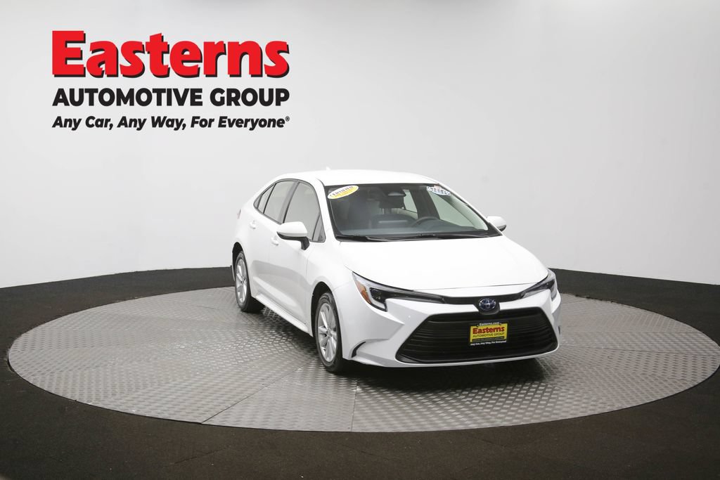 Used 2024 Toyota Corolla LE w/ LE Convenience Package FWD image 50