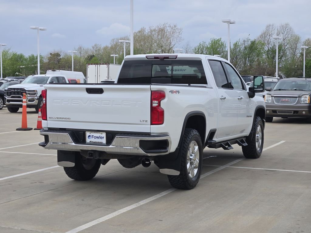 Used 2022 Chevrolet Silverado 3500 LTZ w/ LTZ Convenience Package AWD/4WD image 7