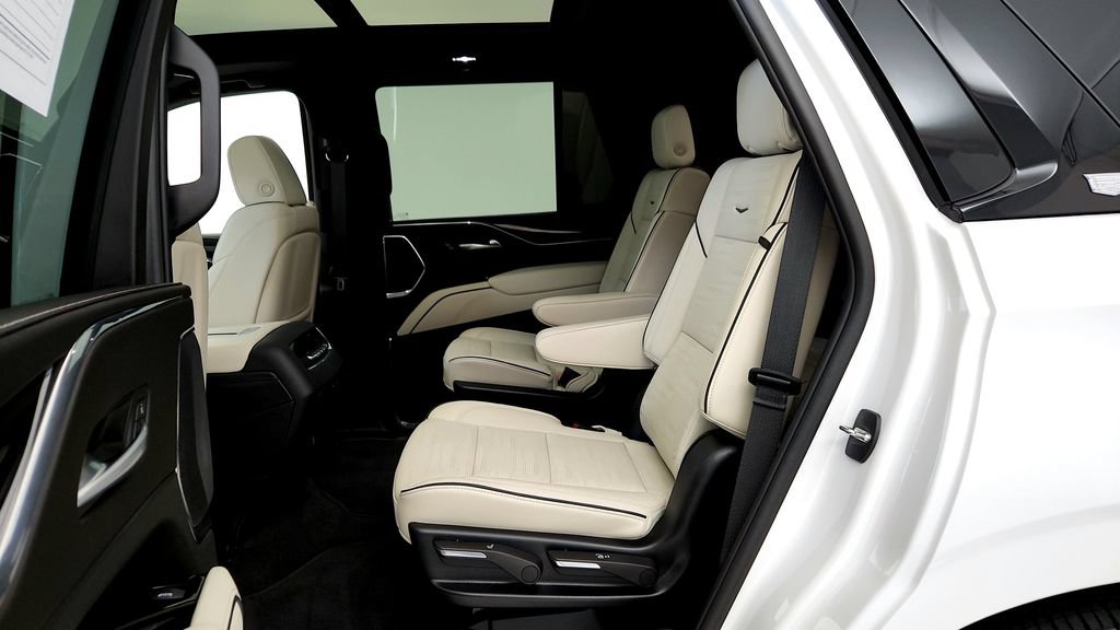 Used 2024 Cadillac Escalade Sport w/ LPO, ONYX Package AWD/4WD image 21