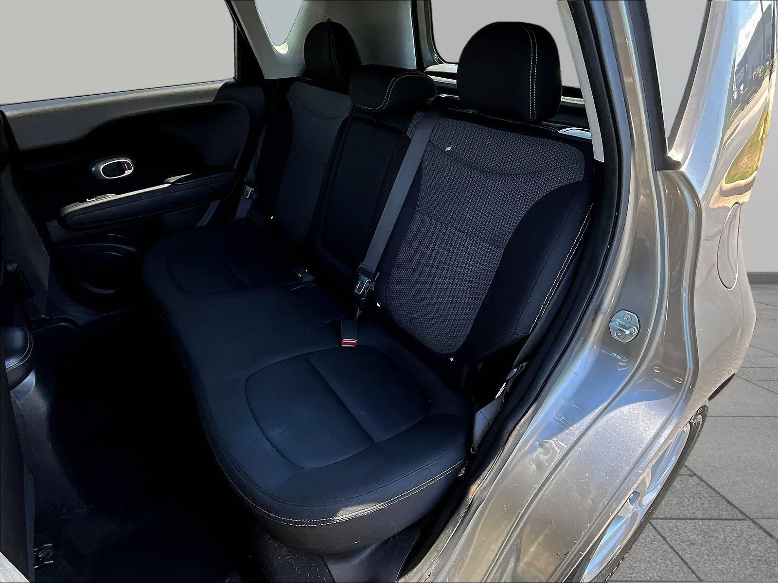 Used 2018 Kia Soul + FWD image 24