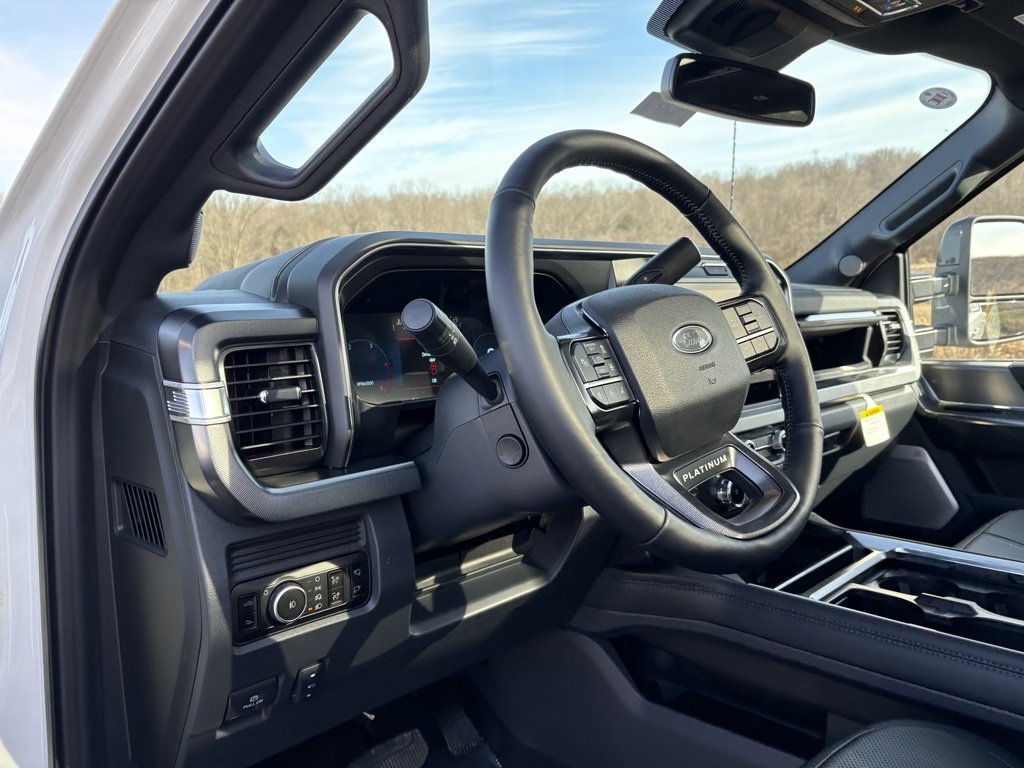 New 2026 Ford F350 Platinum image 32