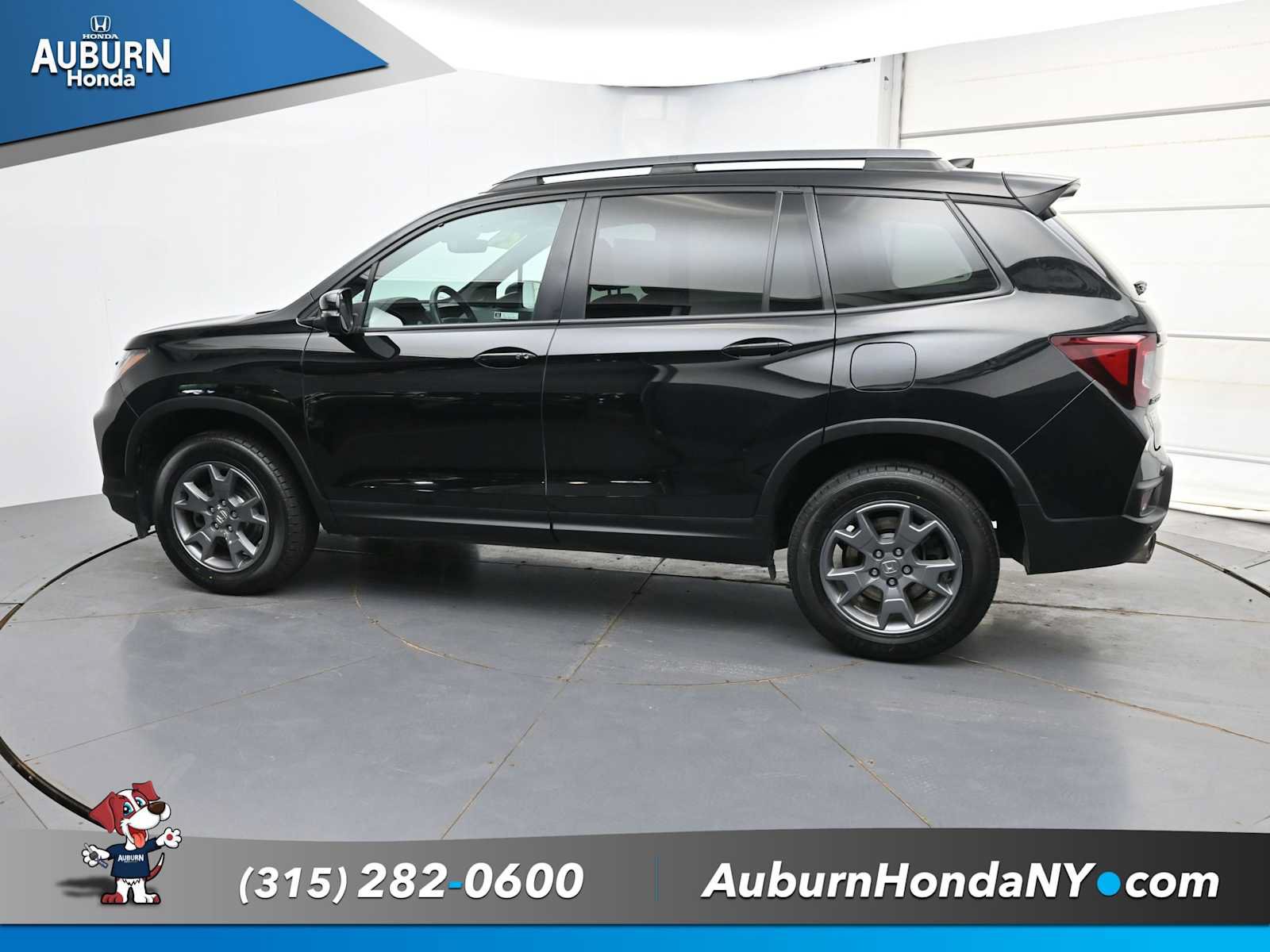 Used 2024 Honda Passport TrailSport image 19