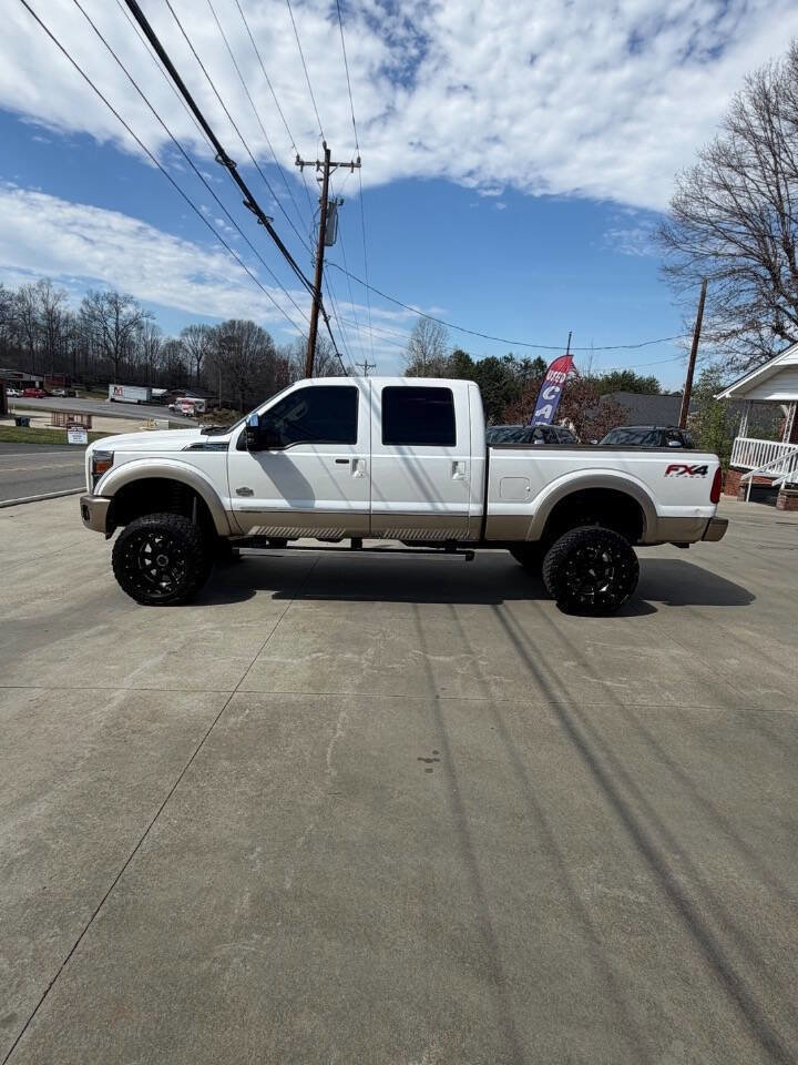 Used 2012 Ford F250 King Ranch w/ King Ranch w/Chrome Pkg image 3