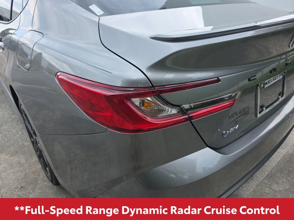 Used 2025 Toyota Camry SE w/ Convenience Package FWD image 9