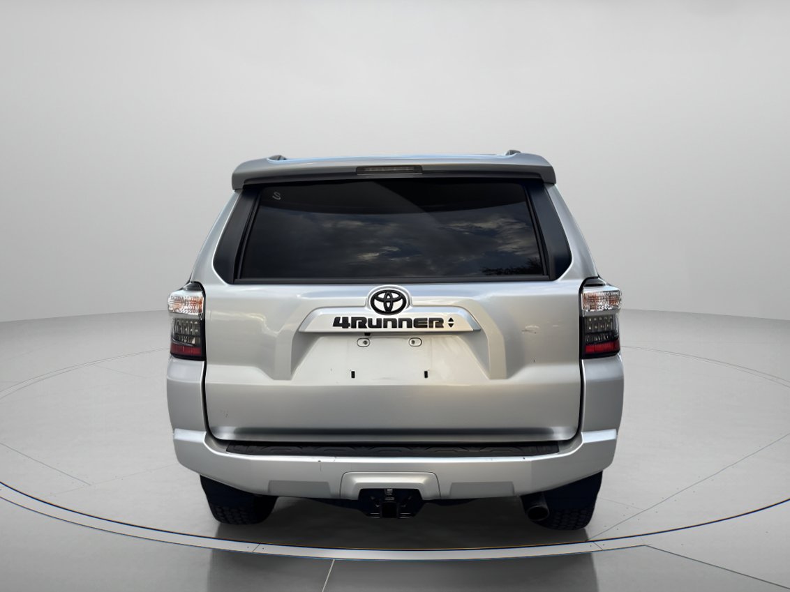Used 2023 Toyota 4Runner SR5 Premium image 4
