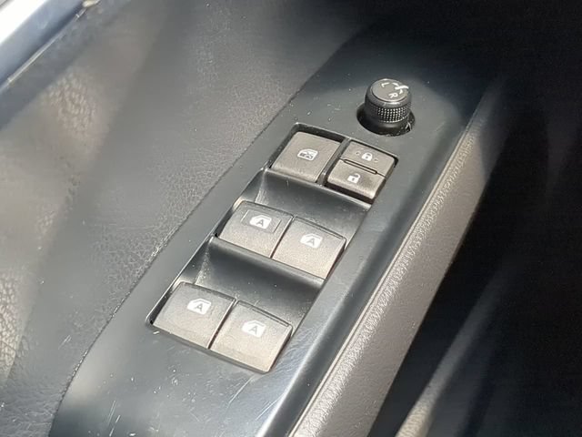 Used 2019 Toyota Camry LE FWD image 25
