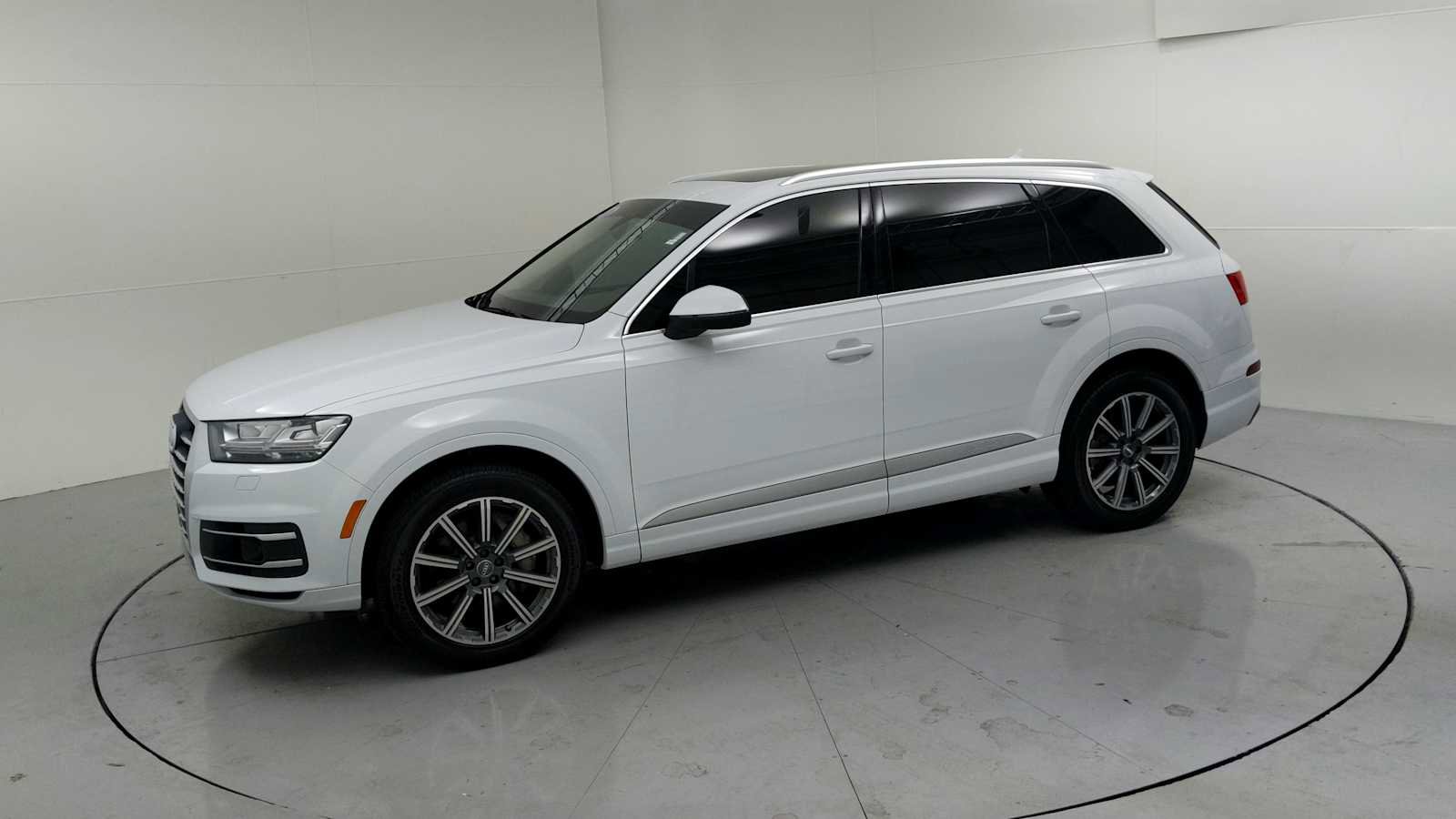 Used 2017 Audi Q7 3.0T Premium Plus AWD/4WD image 5