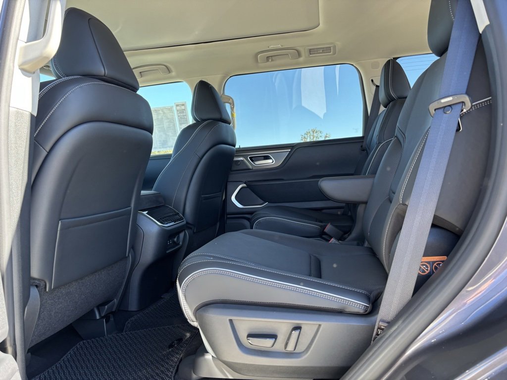 New 2026 INFINITI QX80 Luxe image 9