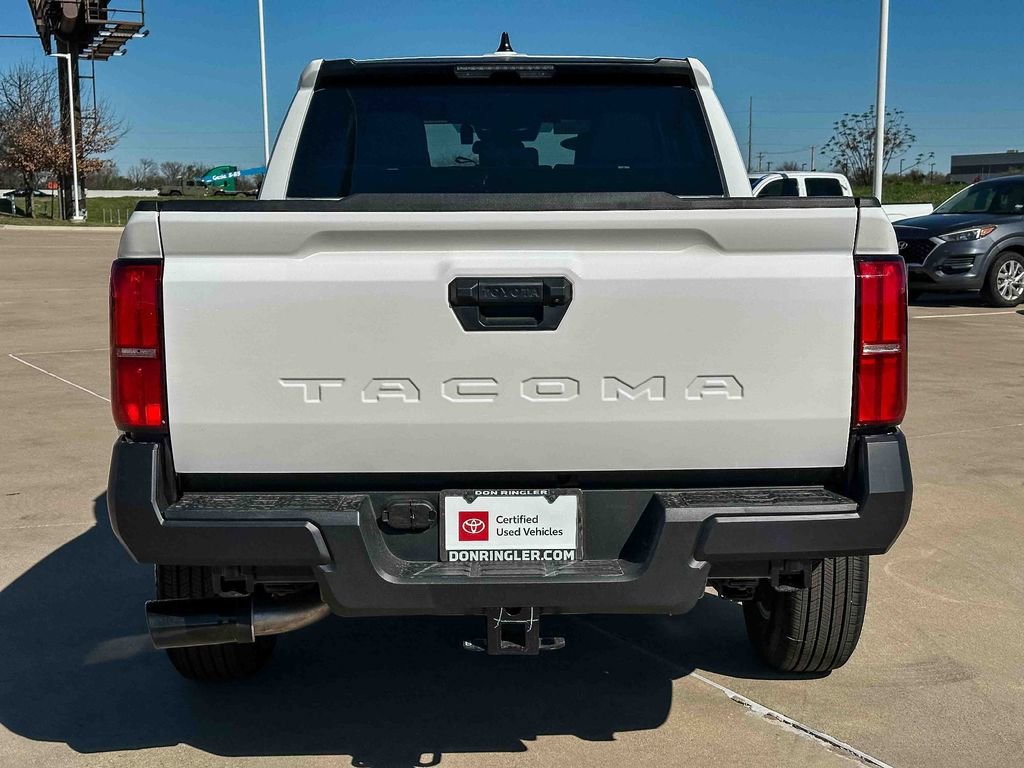 Used 2026 Toyota Tacoma SR image 4