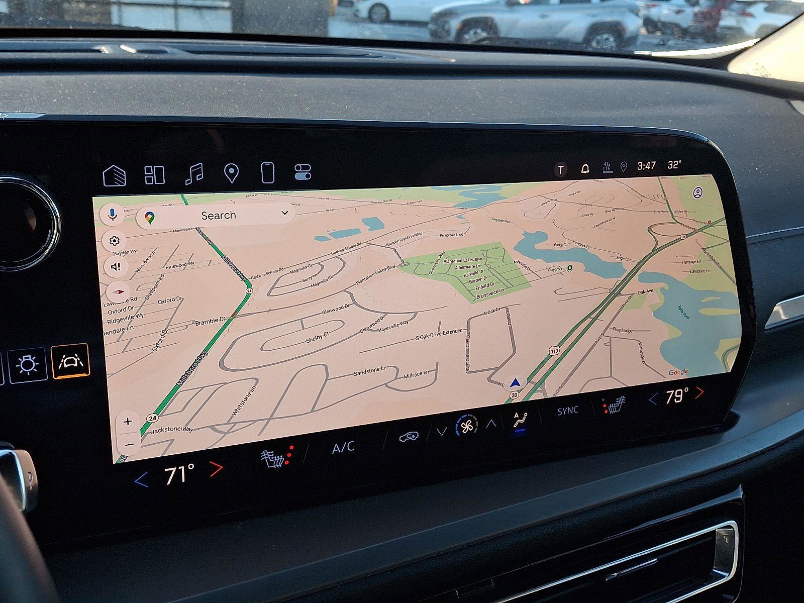 Used 2024 Chevrolet Traverse LT w/ LPO, Floor Liner Package image 18