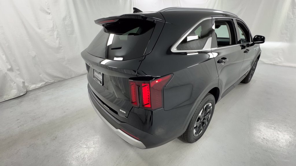 New 2026 Kia Sorento S AWD/4WD image 3