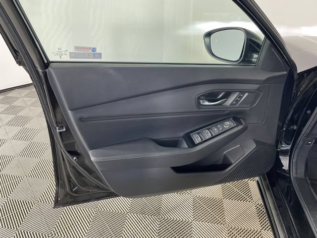 Used 2023 Honda Accord Touring image 11