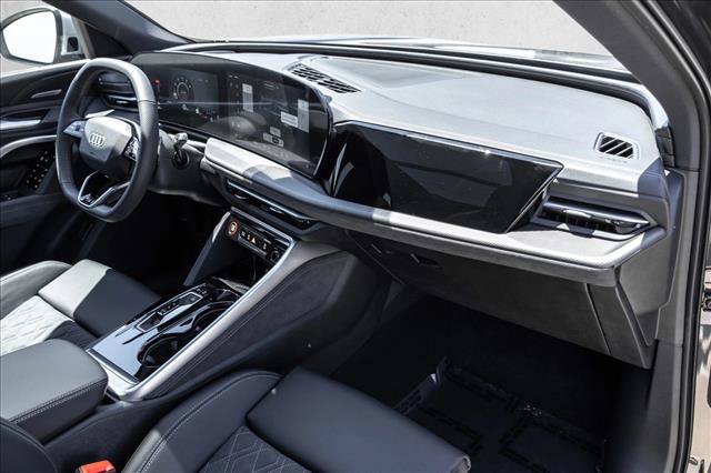 New 2026 Audi SQ5 Premium Plus AWD/4WD image 24