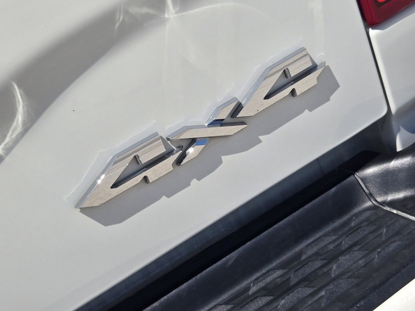 Used 2024 RAM 3500 Laramie w/ Towing Technology Group AWD/4WD image 12