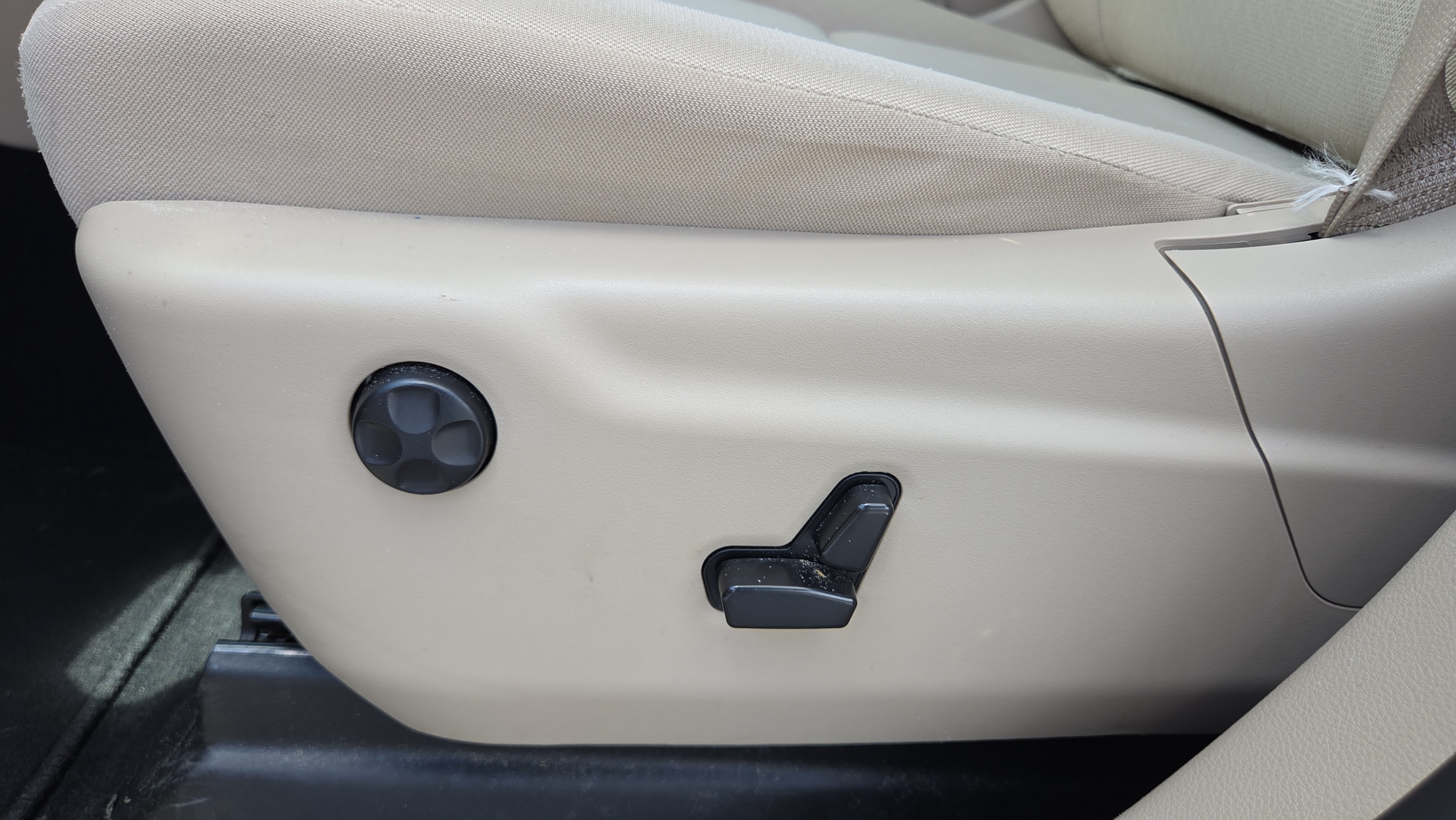 Used 2021 Jeep Grand Cherokee Laredo RWD image 10