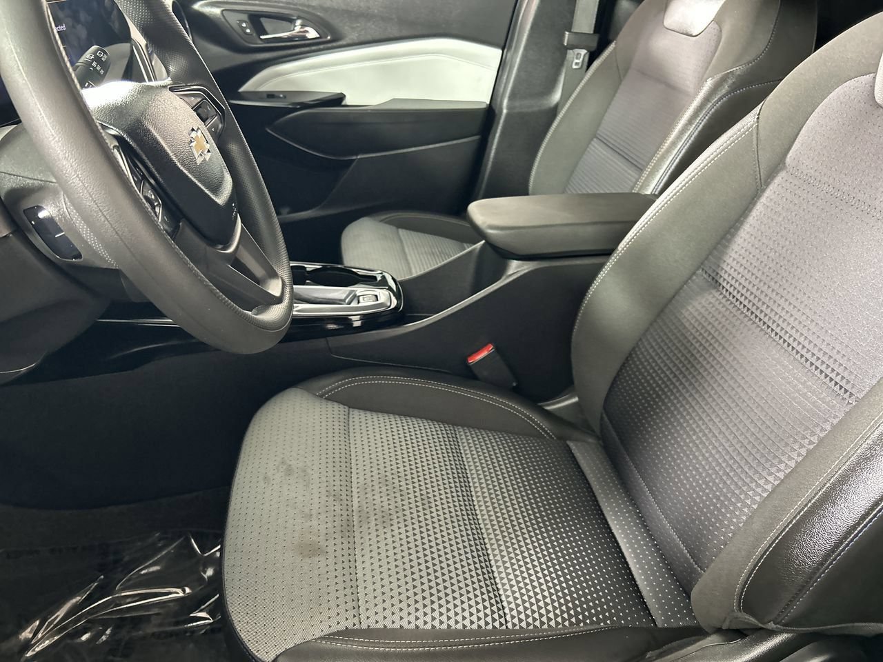 Used 2025 Chevrolet Trax LT FWD image 21