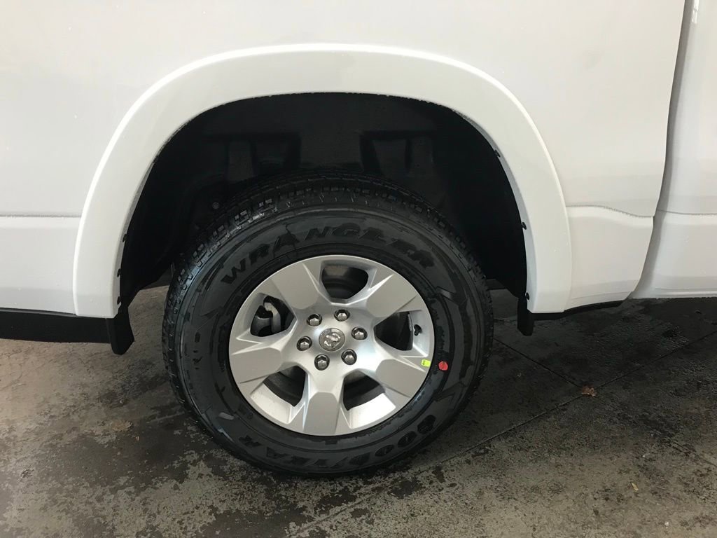 New 2026 RAM 1500 4x4 Crew Cab image 50