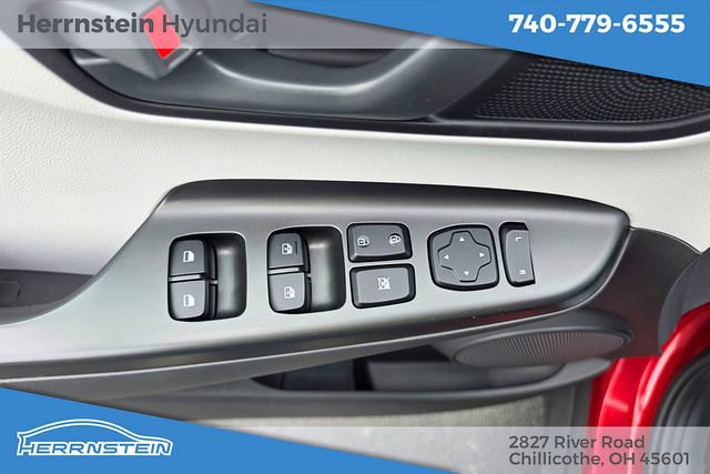 Used 2023 Hyundai Kona SEL FWD image 13
