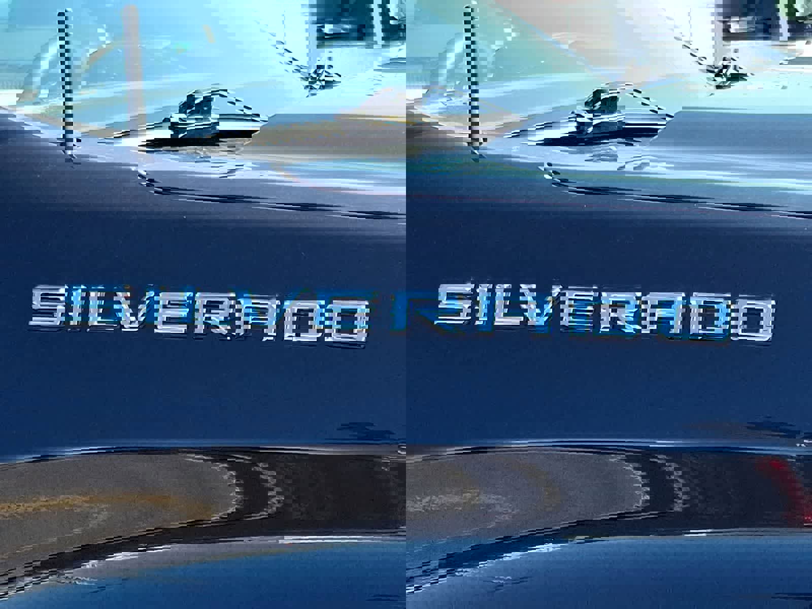 Used 2023 Chevrolet Silverado 1500 LT image 35