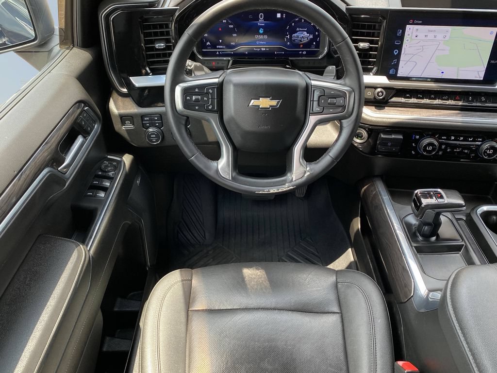 Used 2022 Chevrolet Silverado 1500 LTZ AWD/4WD image 15