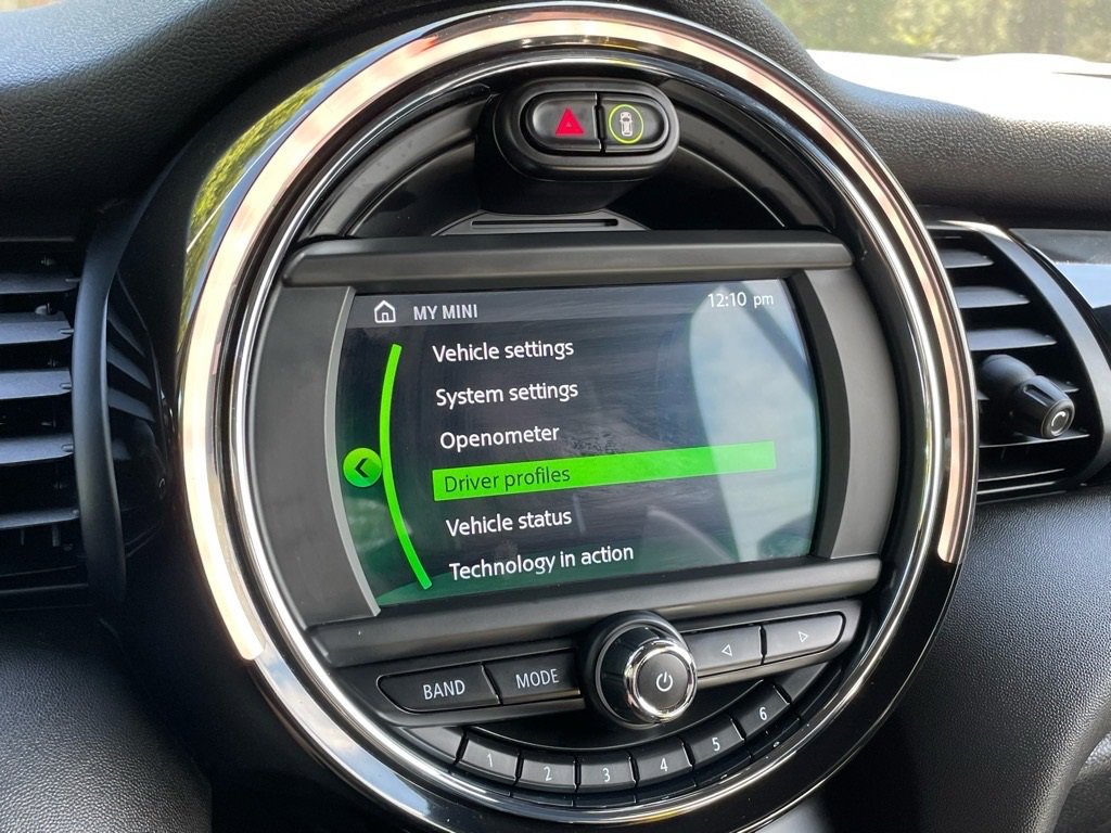 Used 2021 MINI Cooper S w/ 6.5" Touchscreen Package image 11
