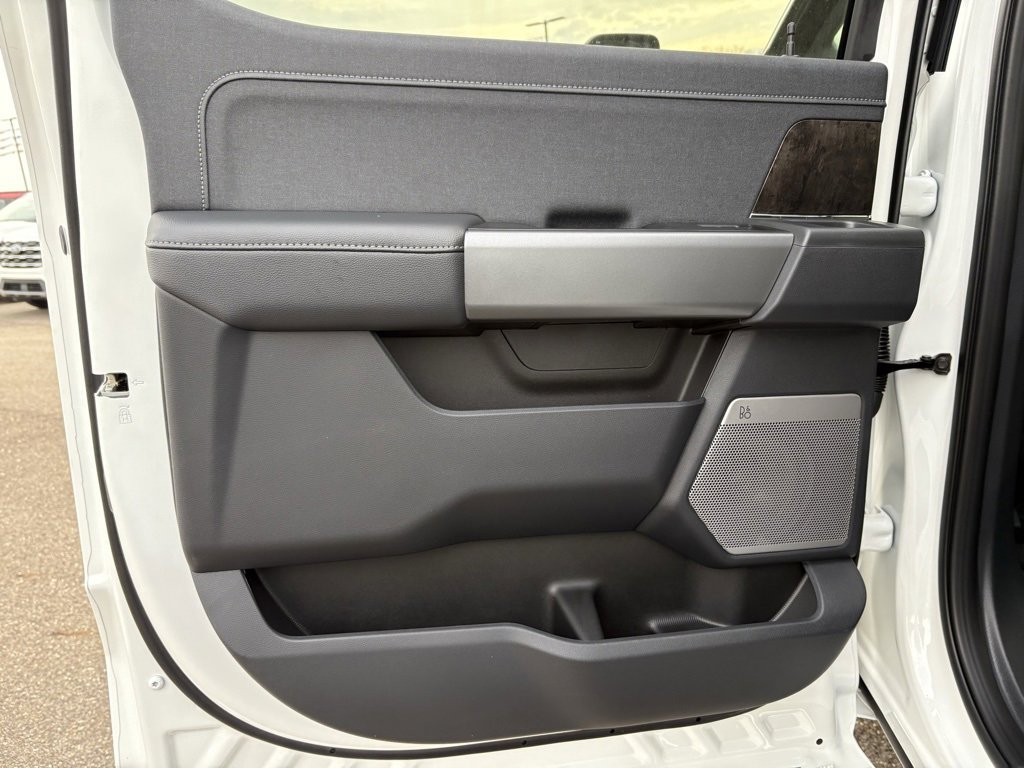 New 2026 Ford F250 Lariat w/ Lariat Premium Package image 24