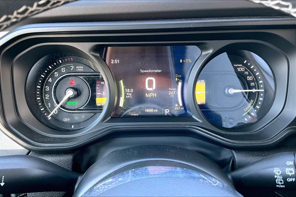 Certified 2025 Jeep Wrangler Unlimited Sahara w/ Safety Group AWD/4WD image 8