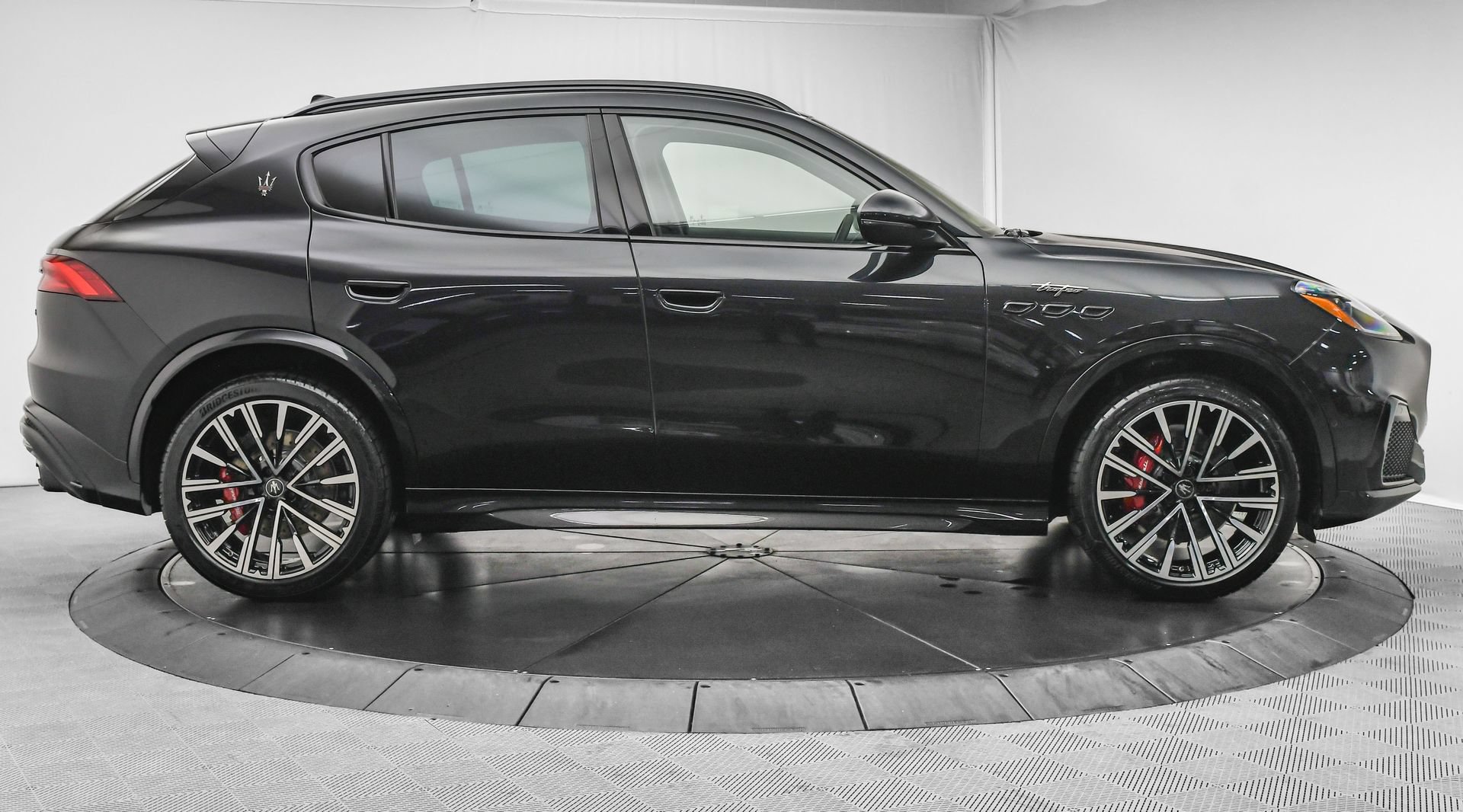 Used 2025 Maserati Grecale Modena AWD/4WD image 10