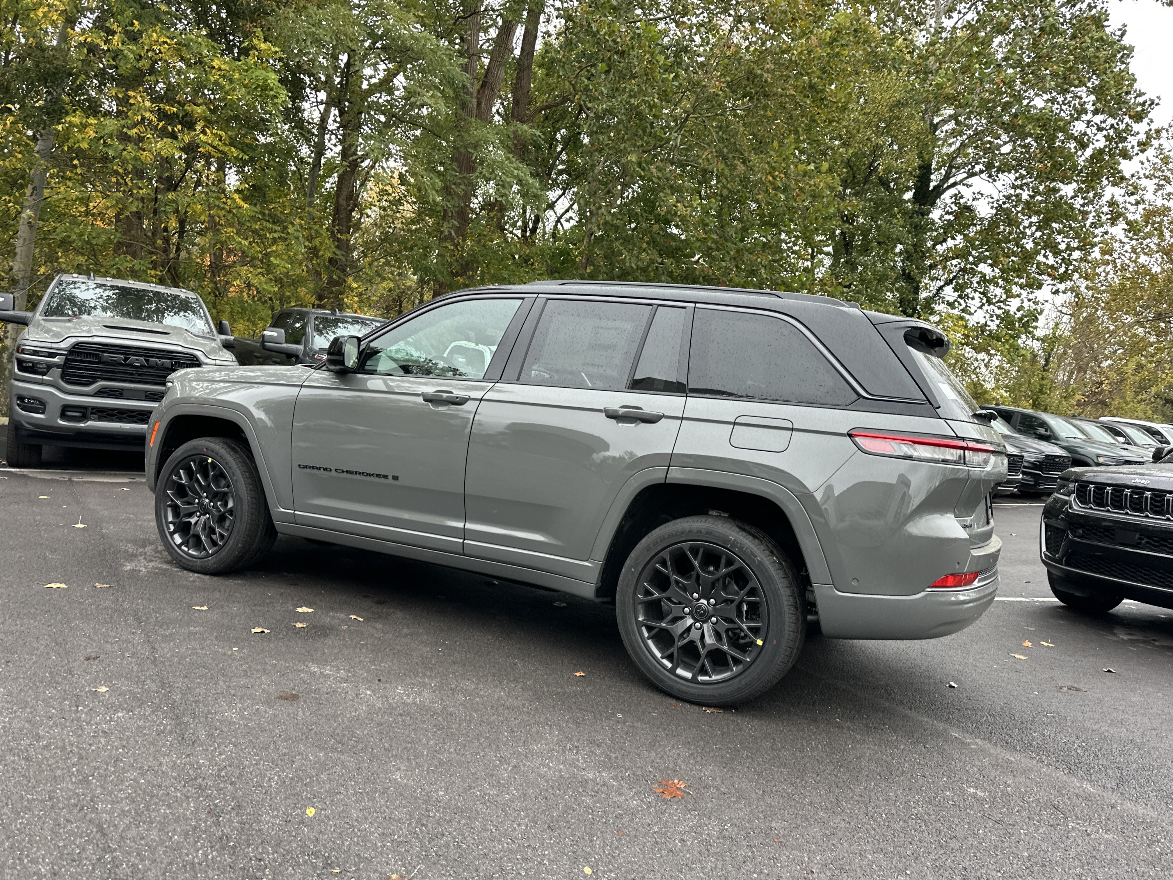 New 2027 Jeep Grand Cherokee Summit AWD/4WD image 26