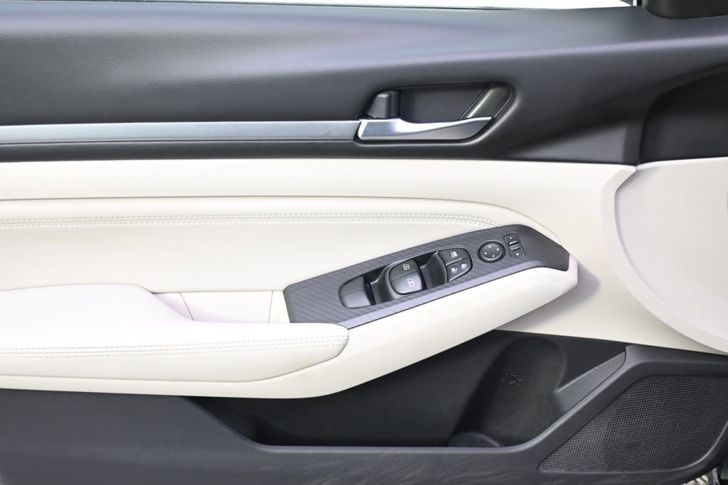 Used 2019 Nissan Altima 2.5 SL AWD/4WD image 22