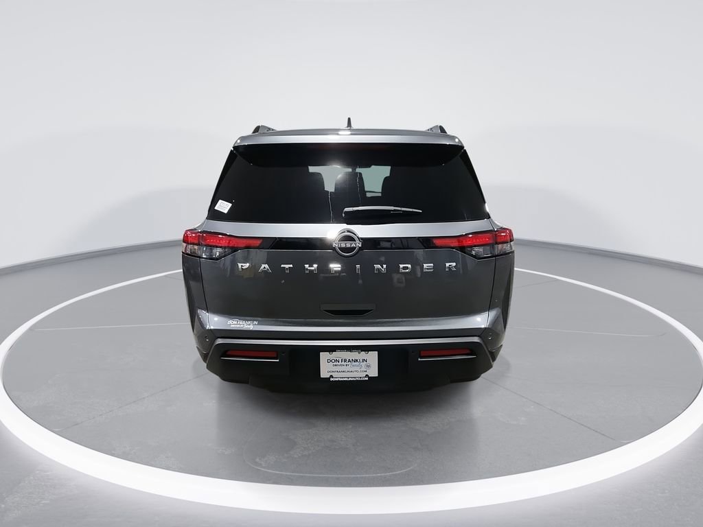 Used 2025 Nissan Pathfinder SV image 7