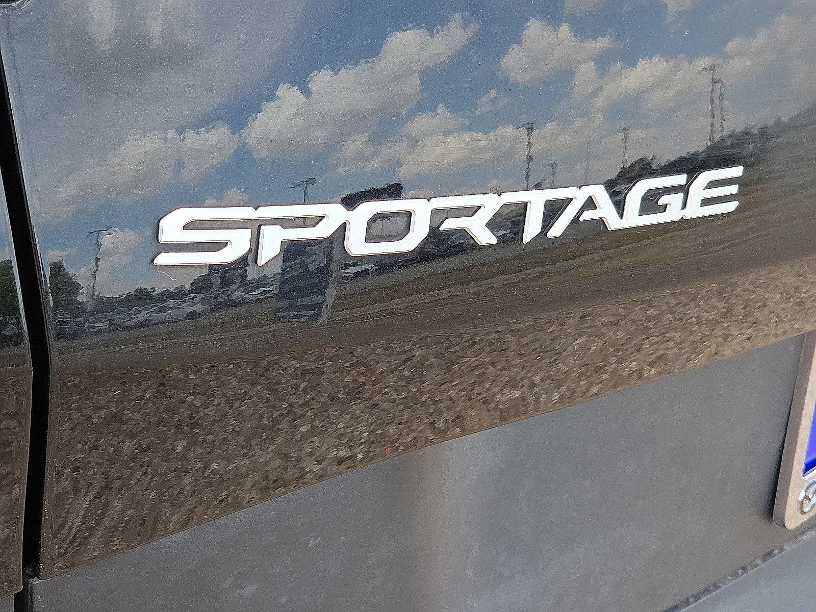 Used 2024 Kia Sportage LX AWD/4WD image 16