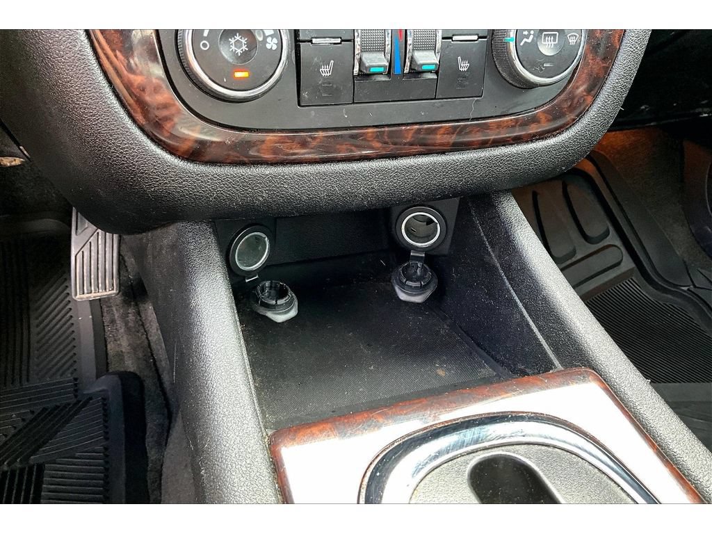 Used 2013 Chevrolet Impala LTZ FWD image 30