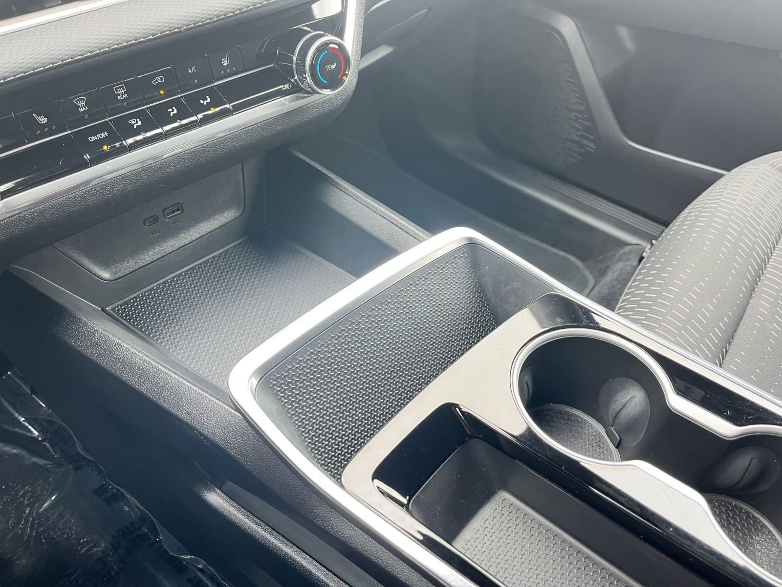 Used 2025 Chevrolet Equinox LT image 41